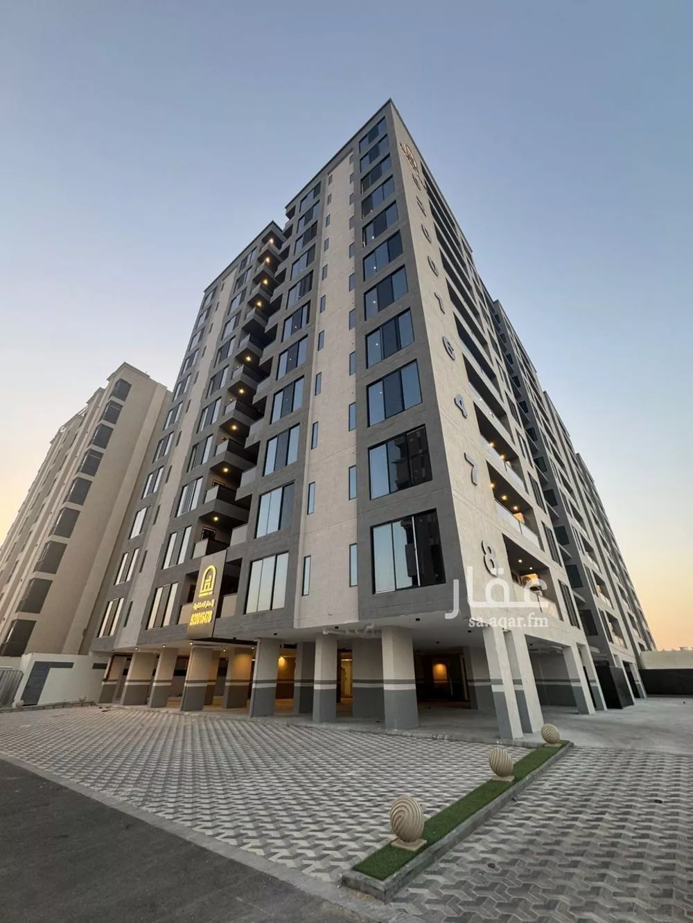 شقة 5 غرف في ضاحية الملك فهد 1