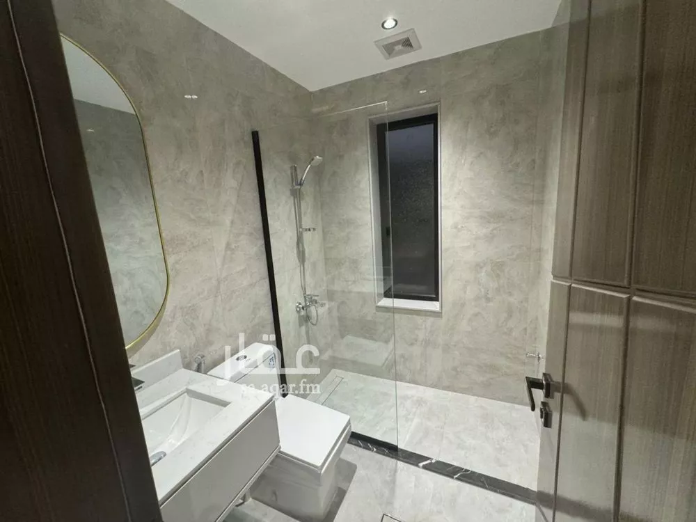 4 bedroom apartment in Ash Shati Al Gharbi, Eastern Province 8