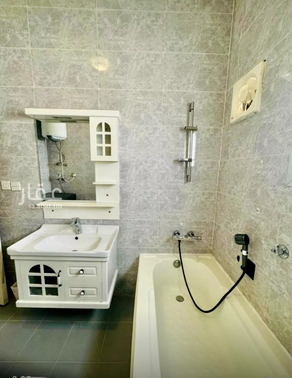 4 bedroom apartment in Al Sulaimaniyyah, Riyadh 14