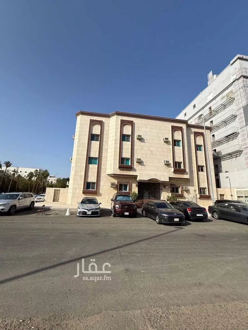 عمارة 789 م² في العزيزية 2