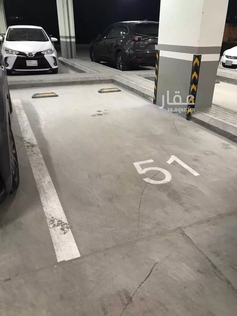 شقة 2 غرف في الحمرا 5