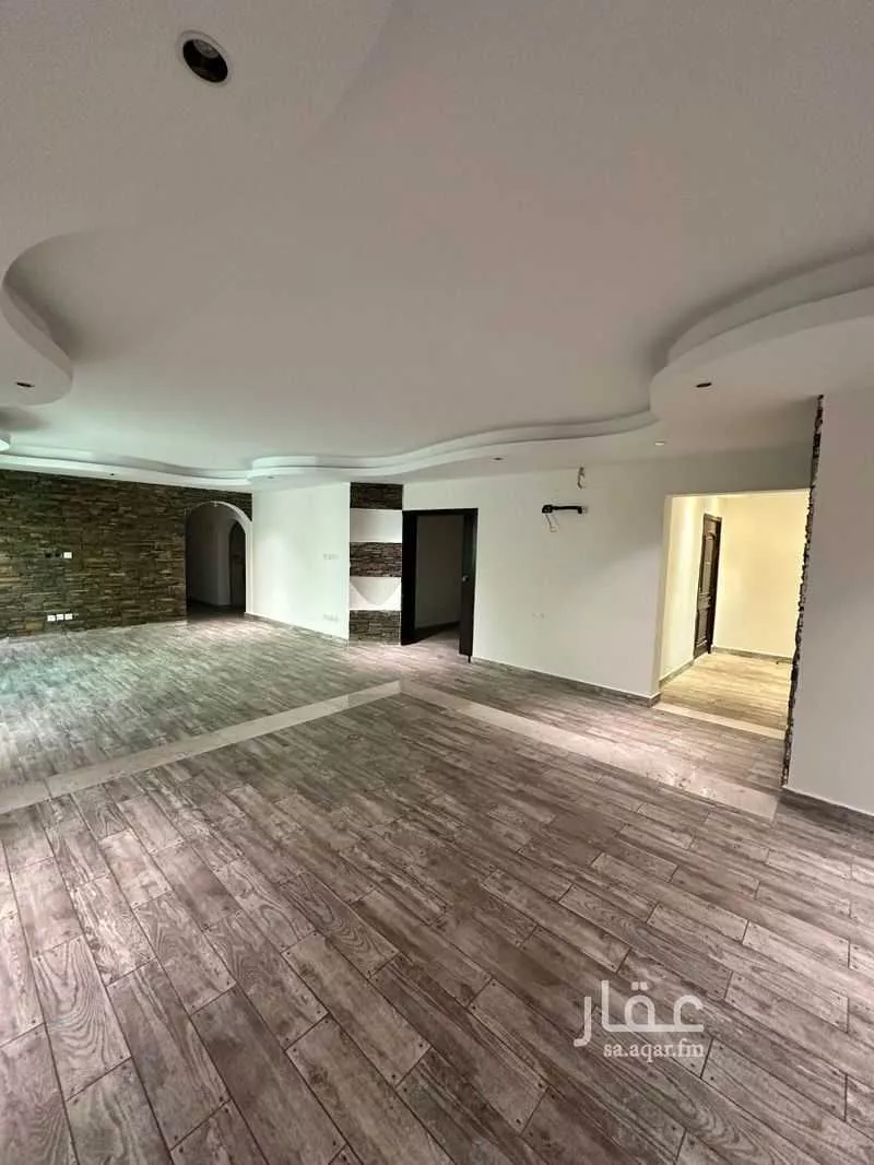 4 bedroom apartment in Al Safa 1