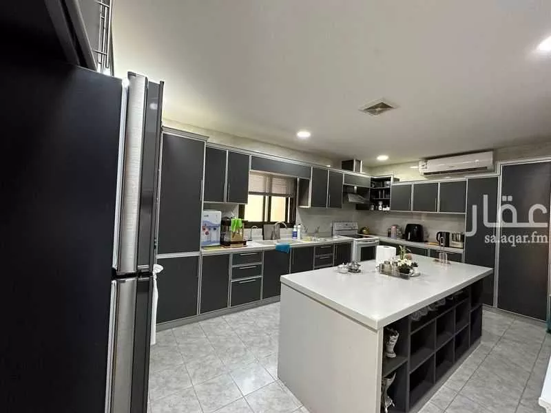 فيلا 8 غرف في الصواري 4