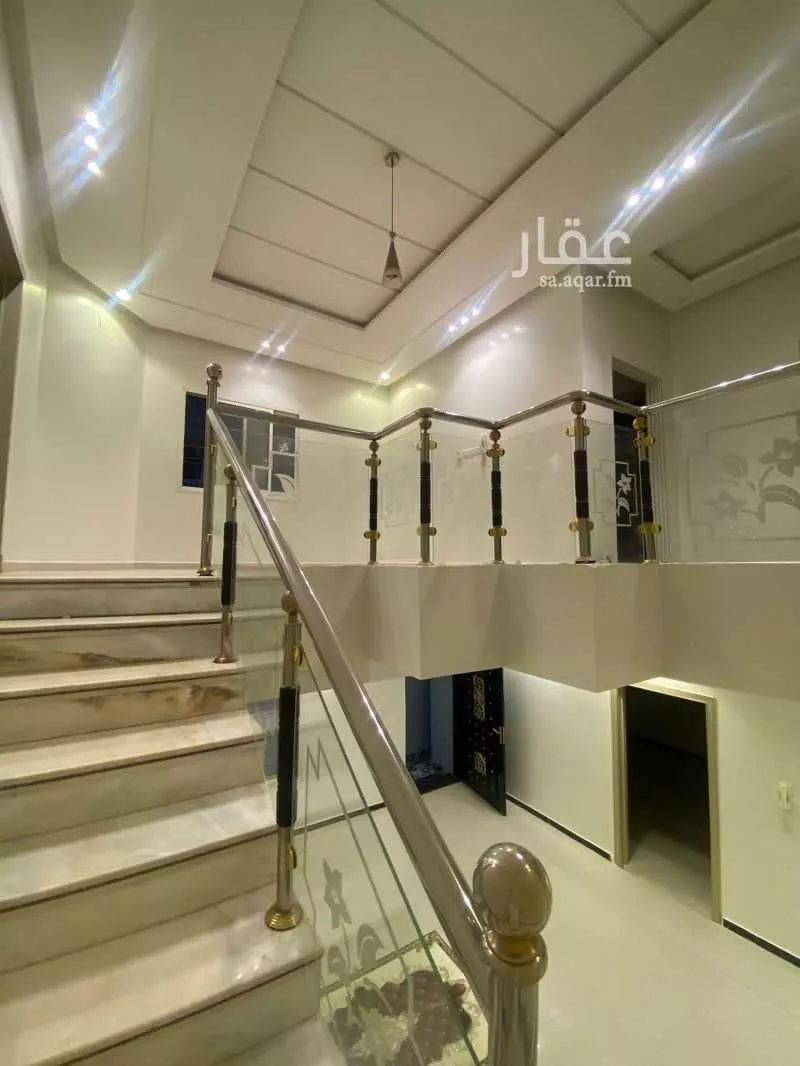 فيلا 4 غرف في الرمال 1