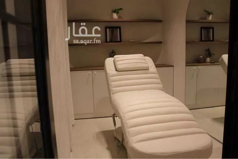 محل 1152 م² في الروابي 2