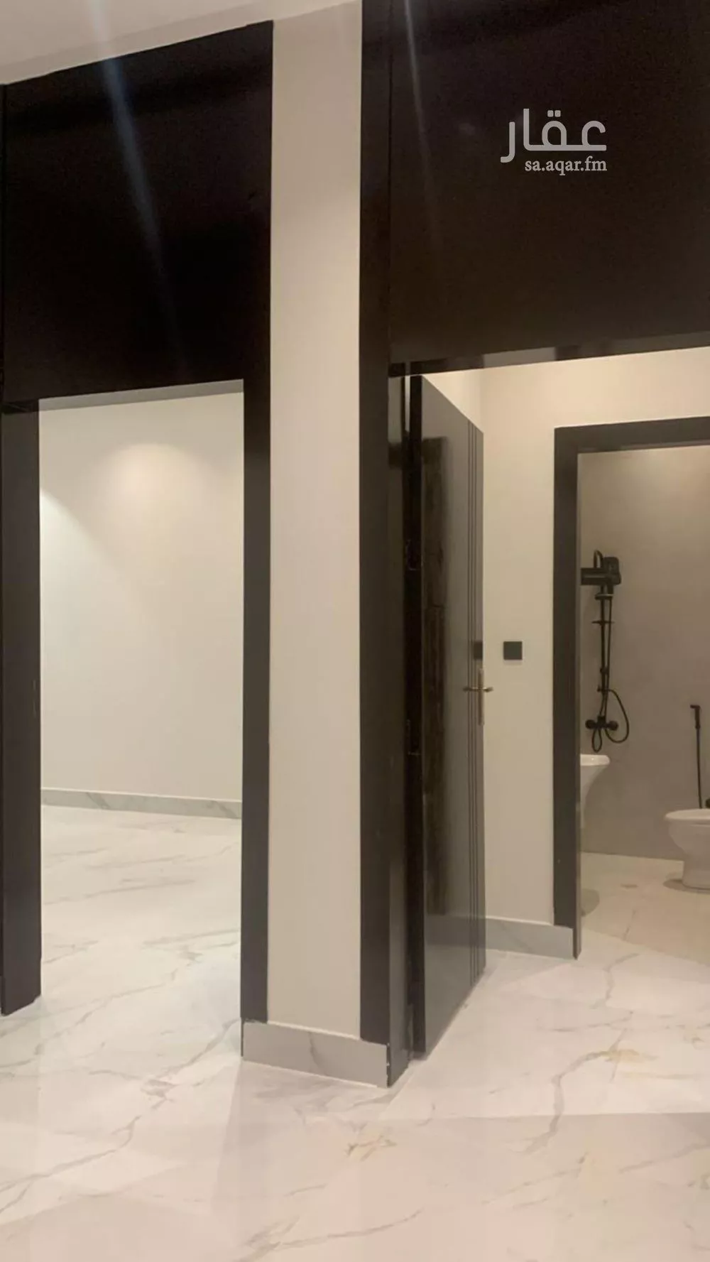 4 bedroom floor in Al Janadriyah 4