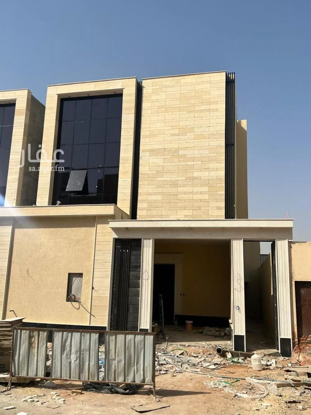 فيلا 9 غرف في الجنادرية