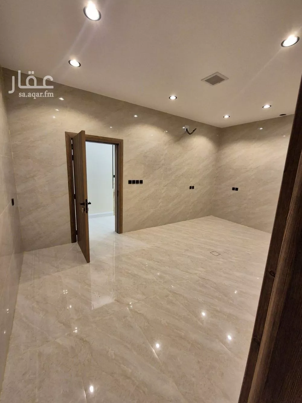 دور 3 غرف في العارض 2