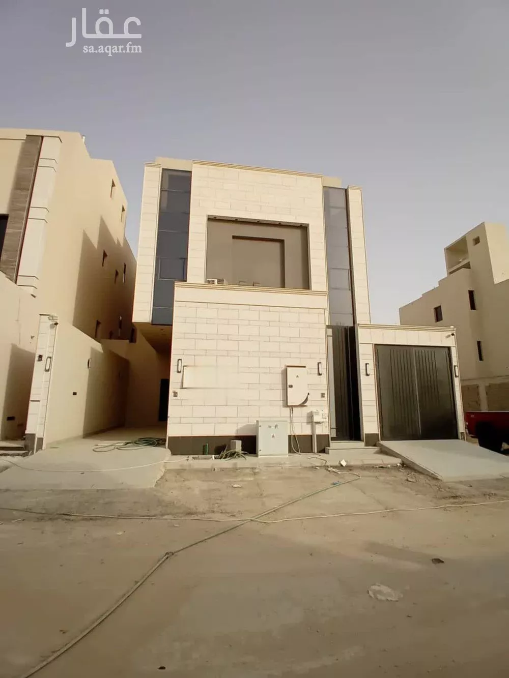 فيلا 6 غرف في الجنادرية 1