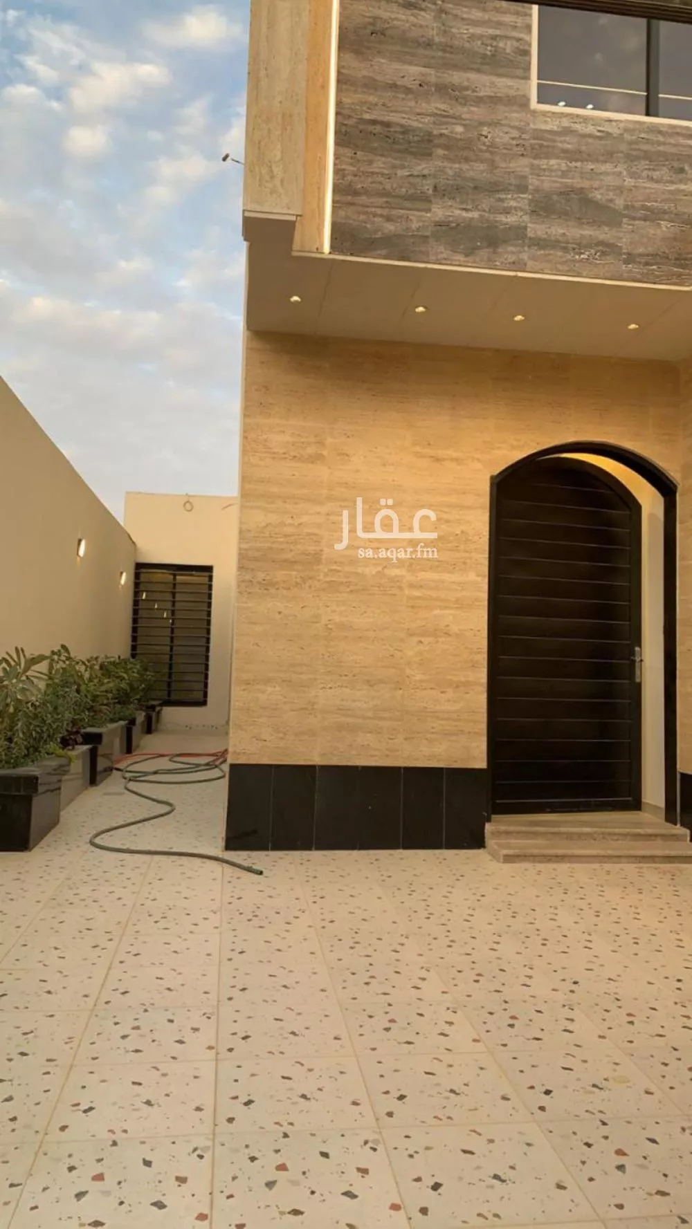 فيلا 5 غرف في الجنادرية 2