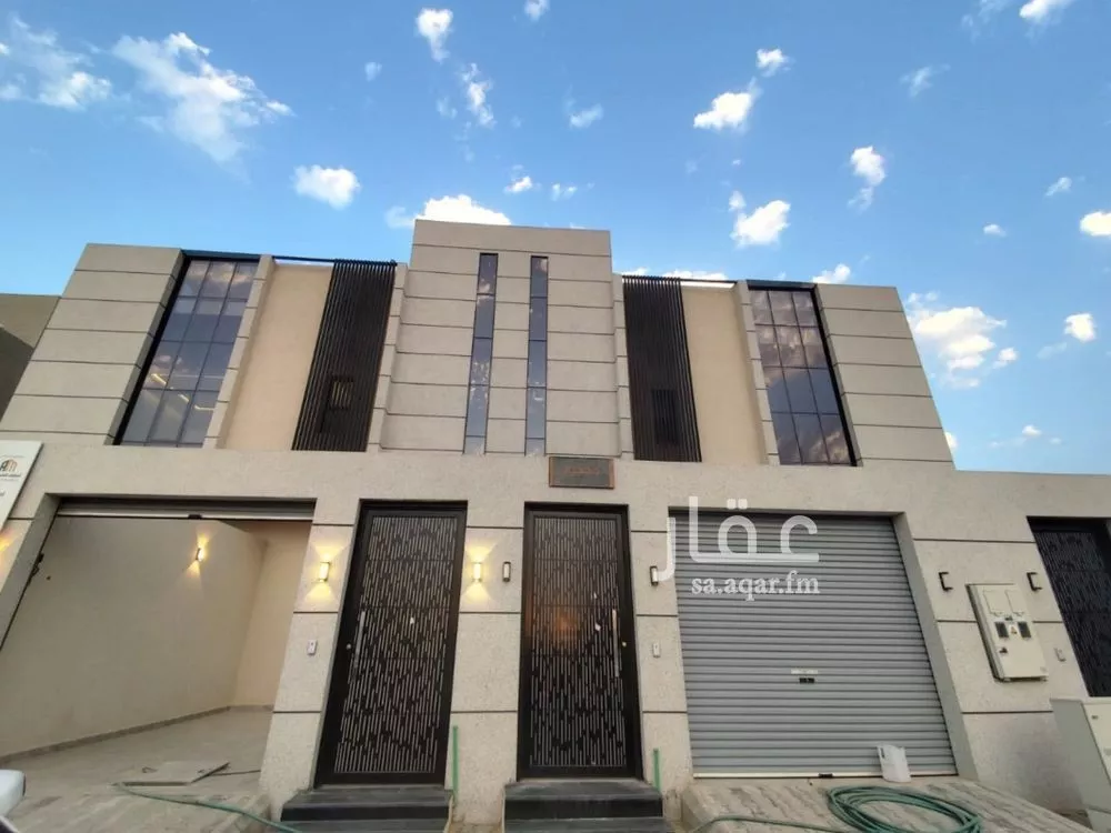 فيلا 5 غرف في عكاظ 1