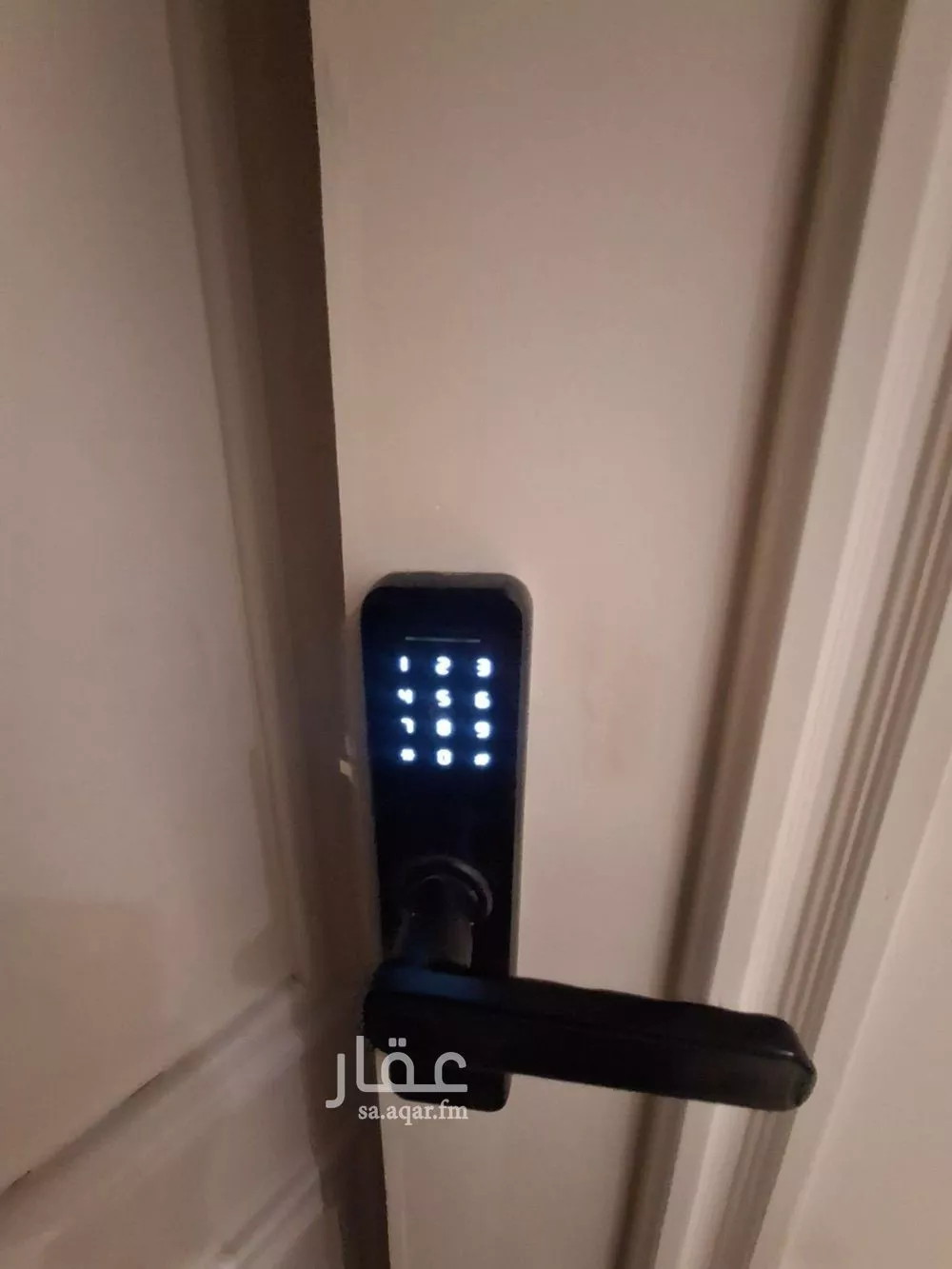 شقة 1 غرف في الملقا 4