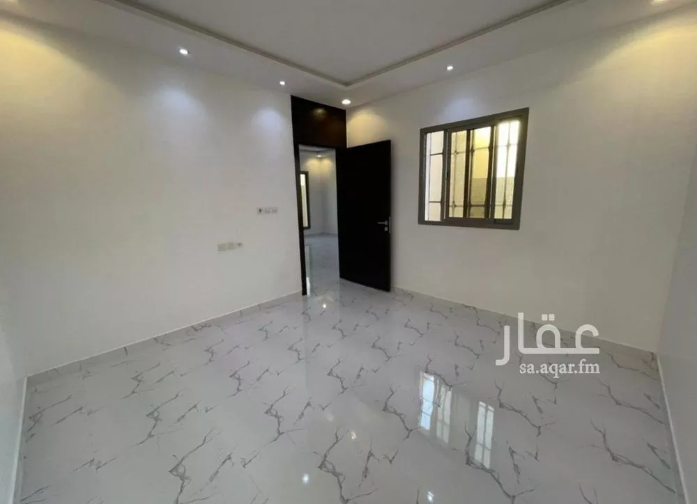 فيلا 5 غرف في طويق 2