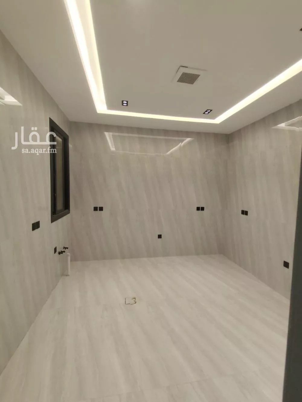 فيلا 5 غرف في عكاظ 3