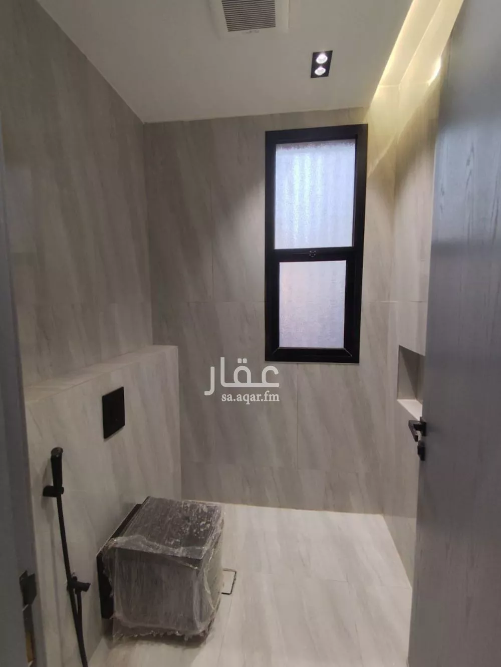 فيلا 5 غرف في عكاظ 4