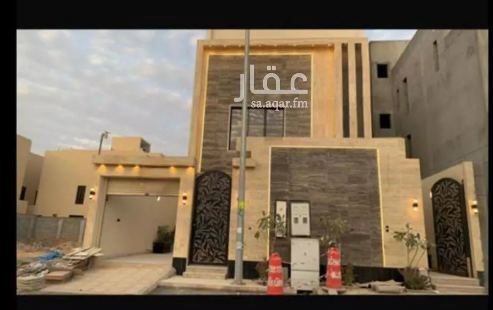 فيلا 5 غرف في الجنادرية 1