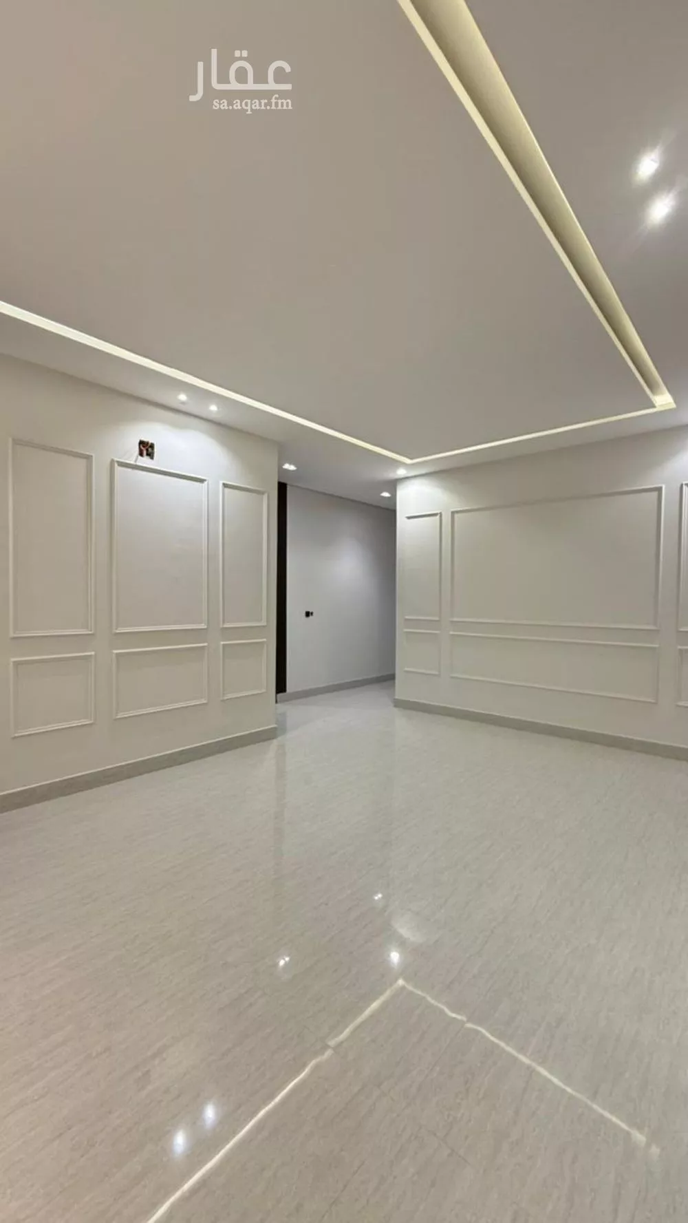 3 bedroom floor in Al Janadriyah 2