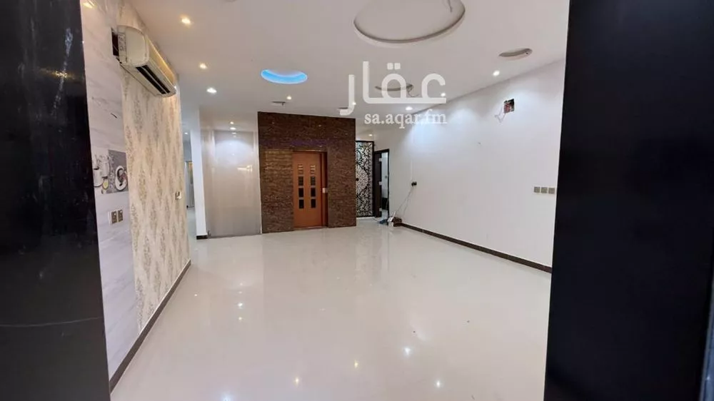 18 bedroom villa in Dhahrat Namar 5