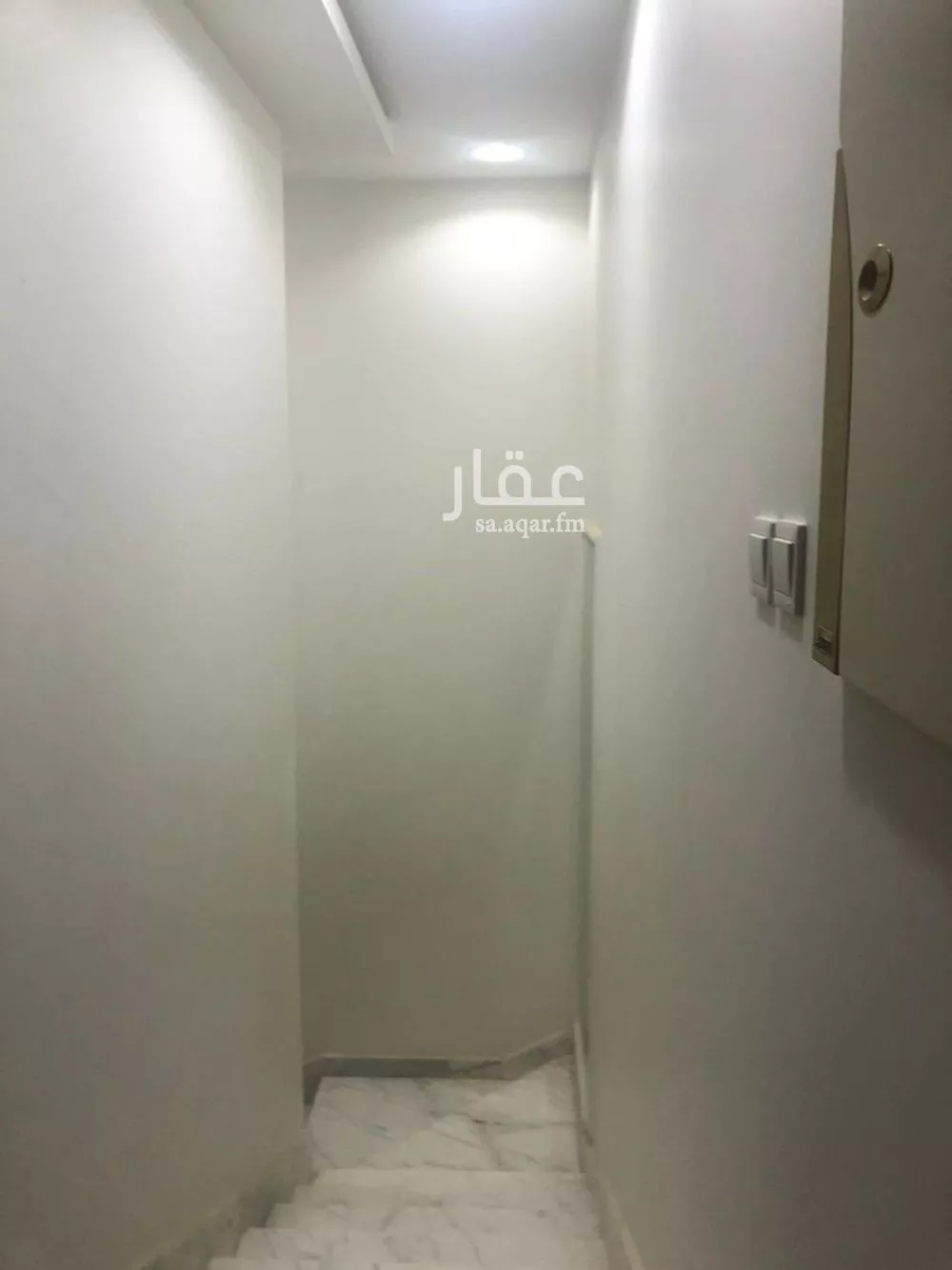 فيلا 5 غرف في العارض 2