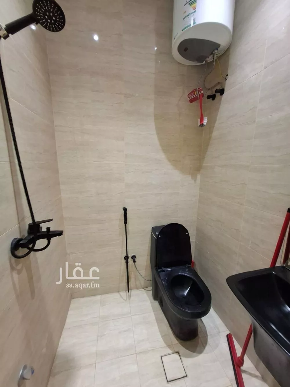 شقة 1 غرف في الملقا 3