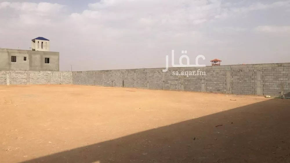 أرض 2267 م² في الرمال 1