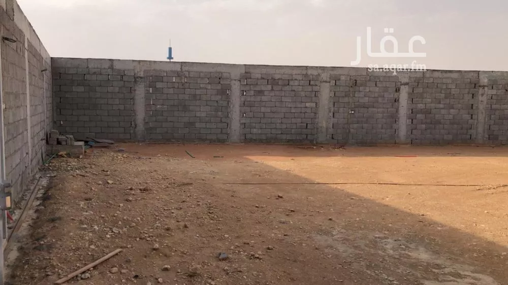 أرض 2267 م² في الرمال 5