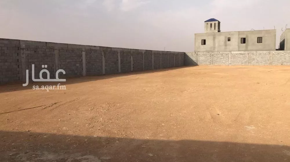 أرض 2267 م² في الرمال 3