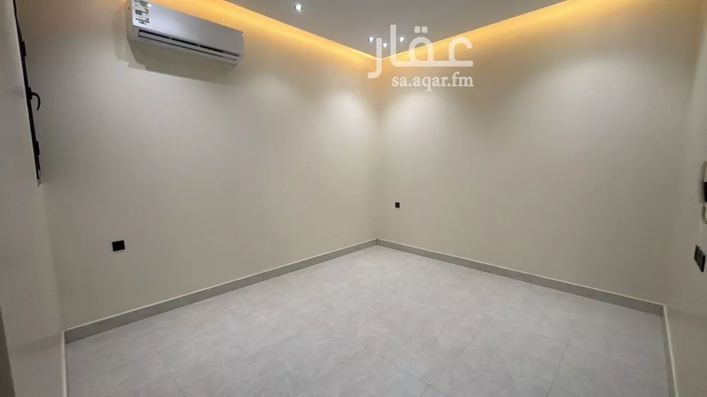 4 bedroom villa in Al Rimal, Riyadh 15