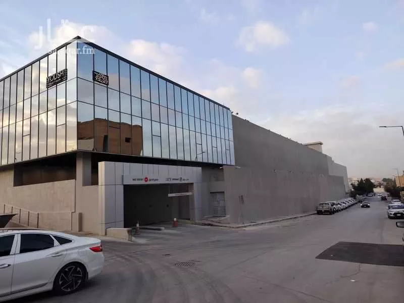 1 bedroom office in Al Rabwa, Riyadh 6