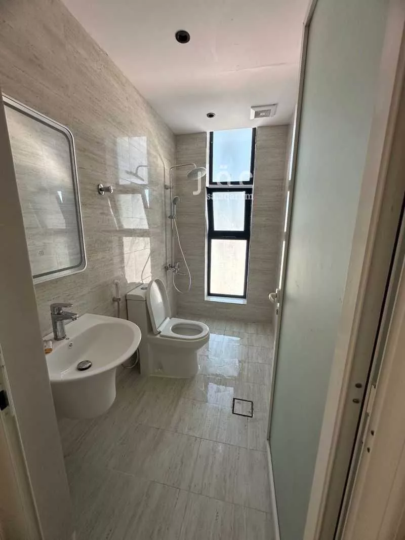 شقة 3 غرف في السيف 4