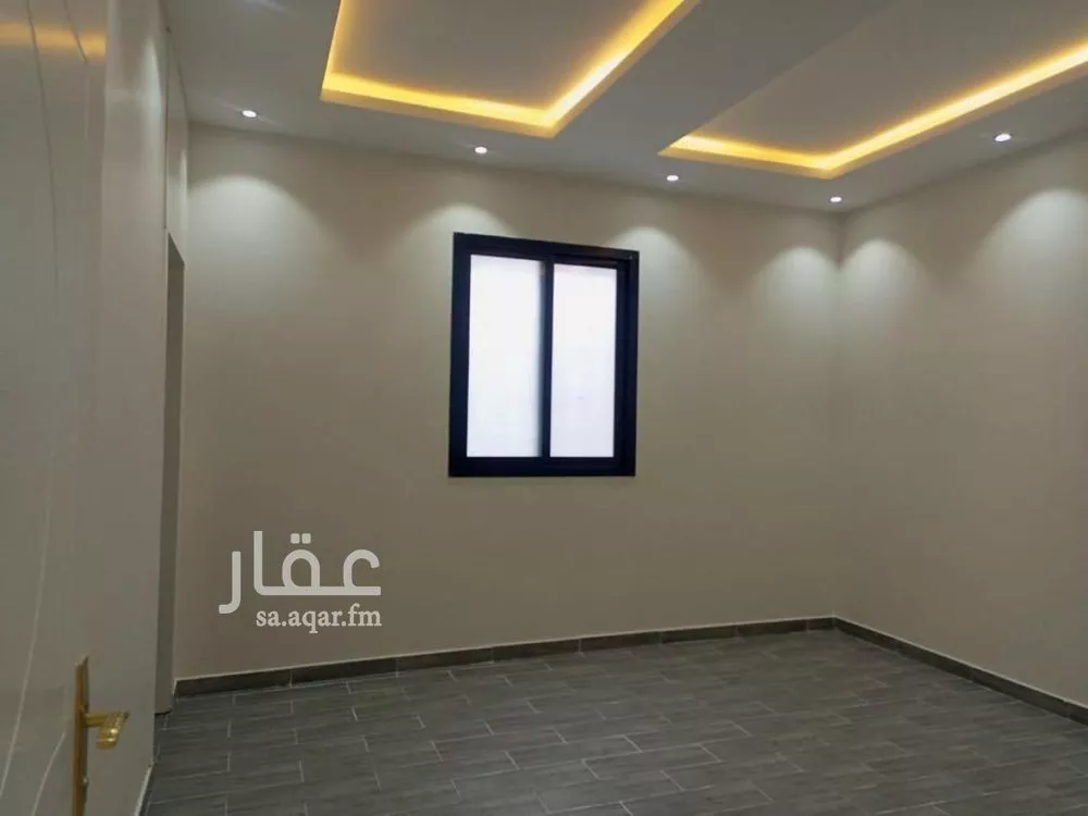 فيلا 10 غرف في الرمال 3