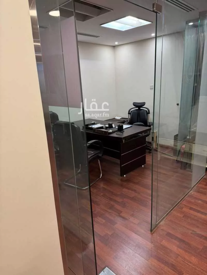 مكتب 120 م² في المرسلات 4