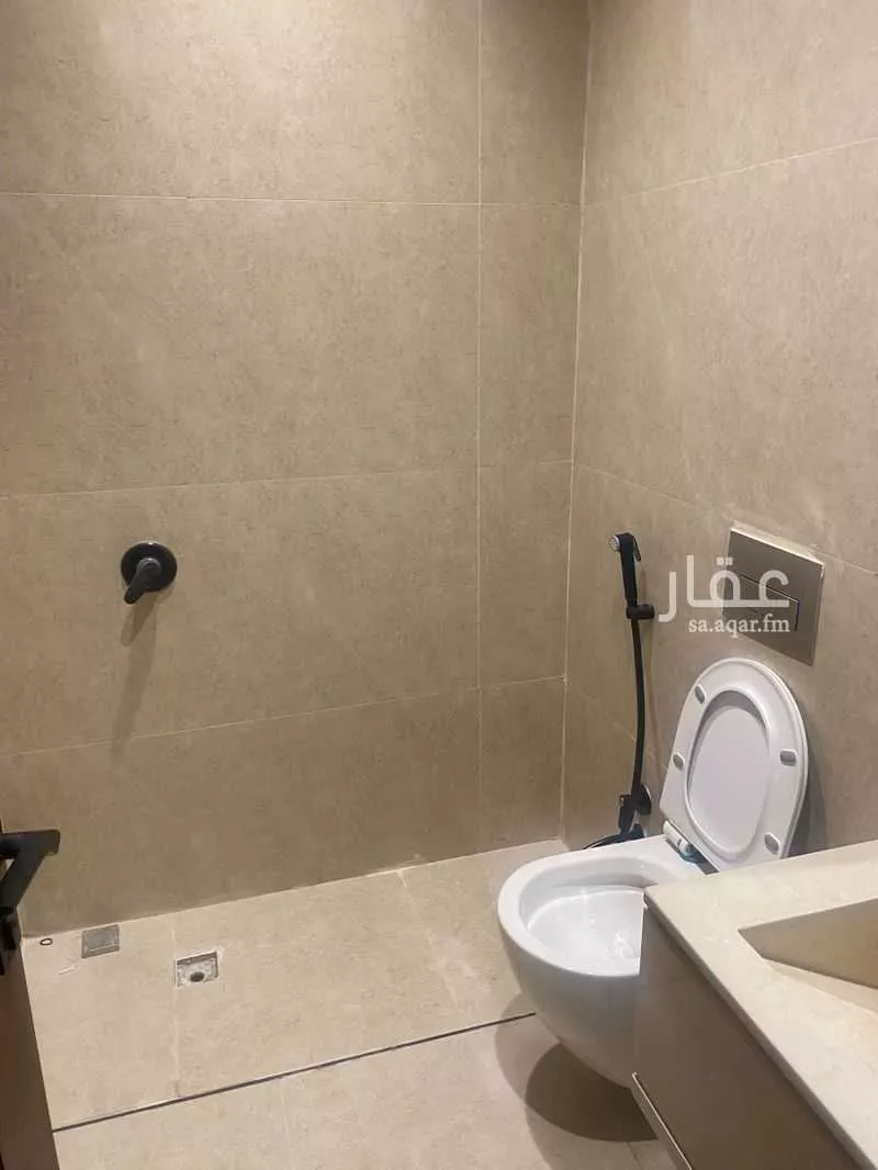 4 bedroom apartment in Al Khour, Eastern Province 10