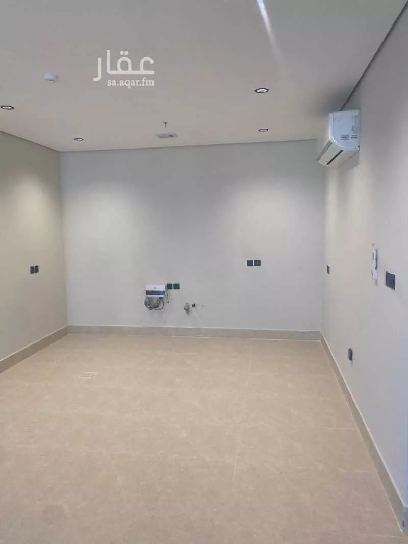 4 bedroom apartment in Al Khour, Eastern Province 11