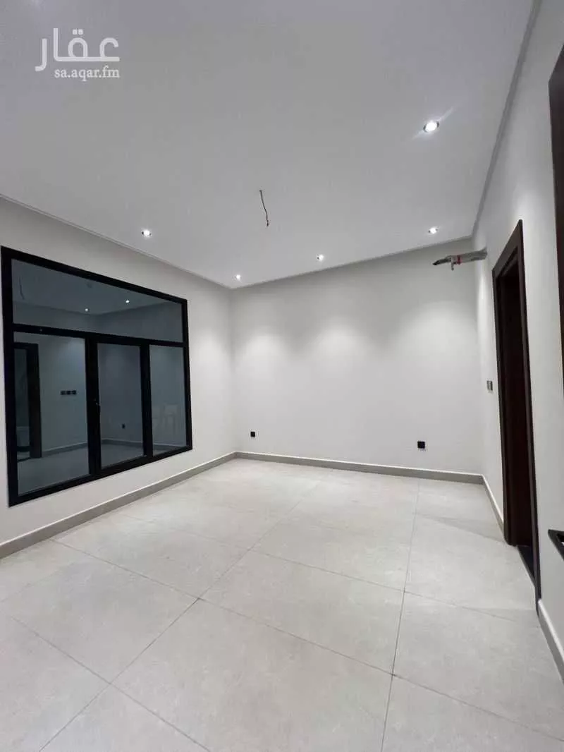 شقة 3 غرف في الروضة 3