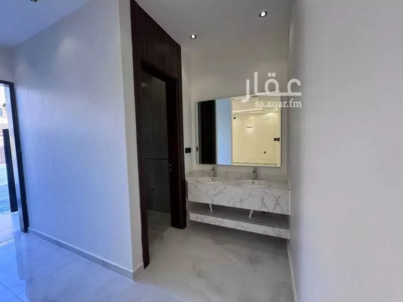 36 bedroom villa in Dhahrat Laban 4