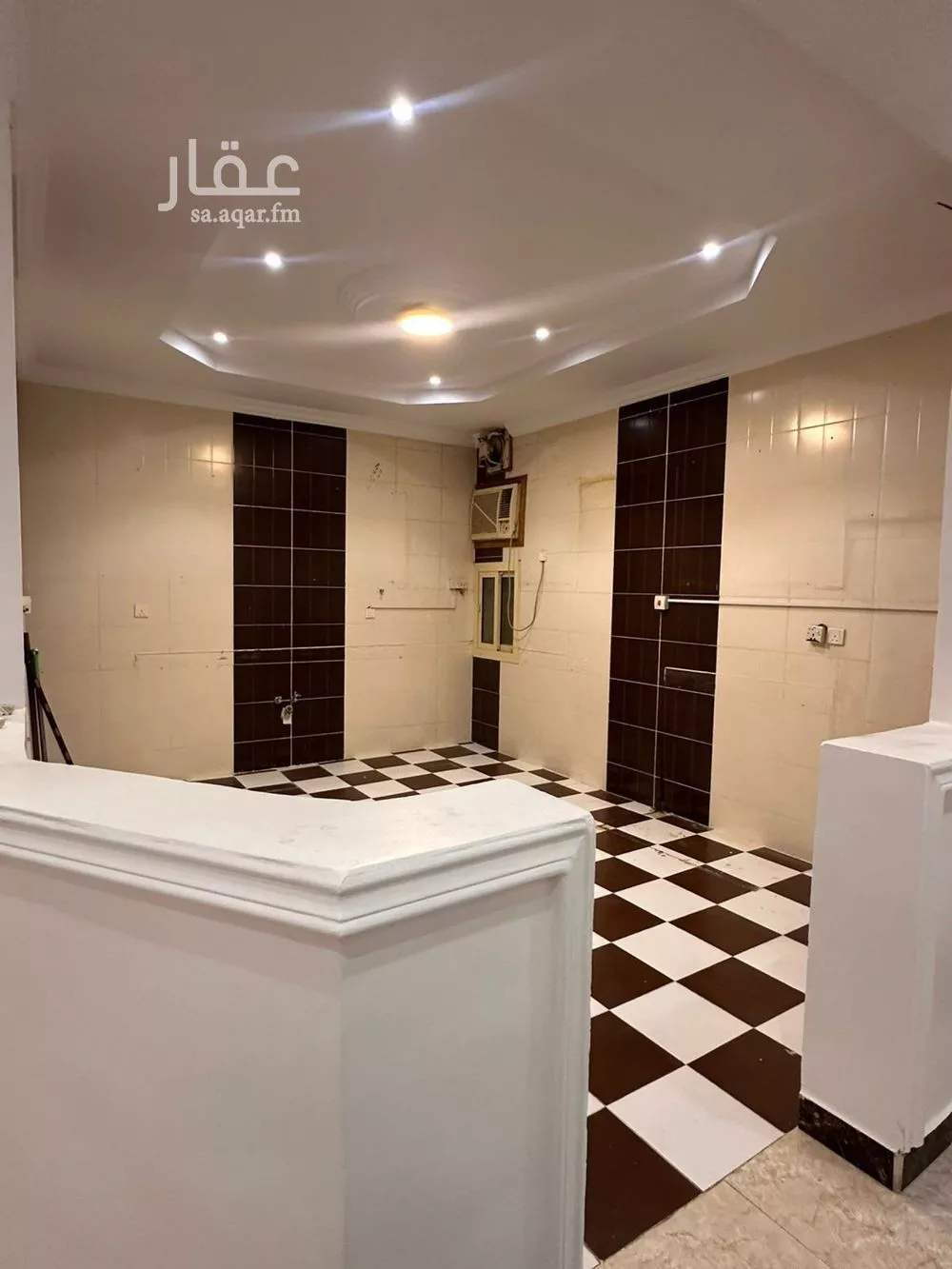 شقة 6 غرف في المروة 4