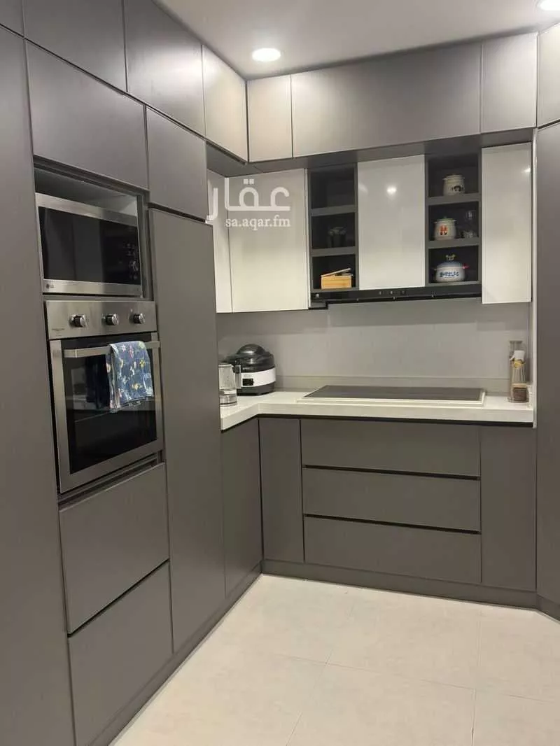 شقة 5 غرف في عرقة 2