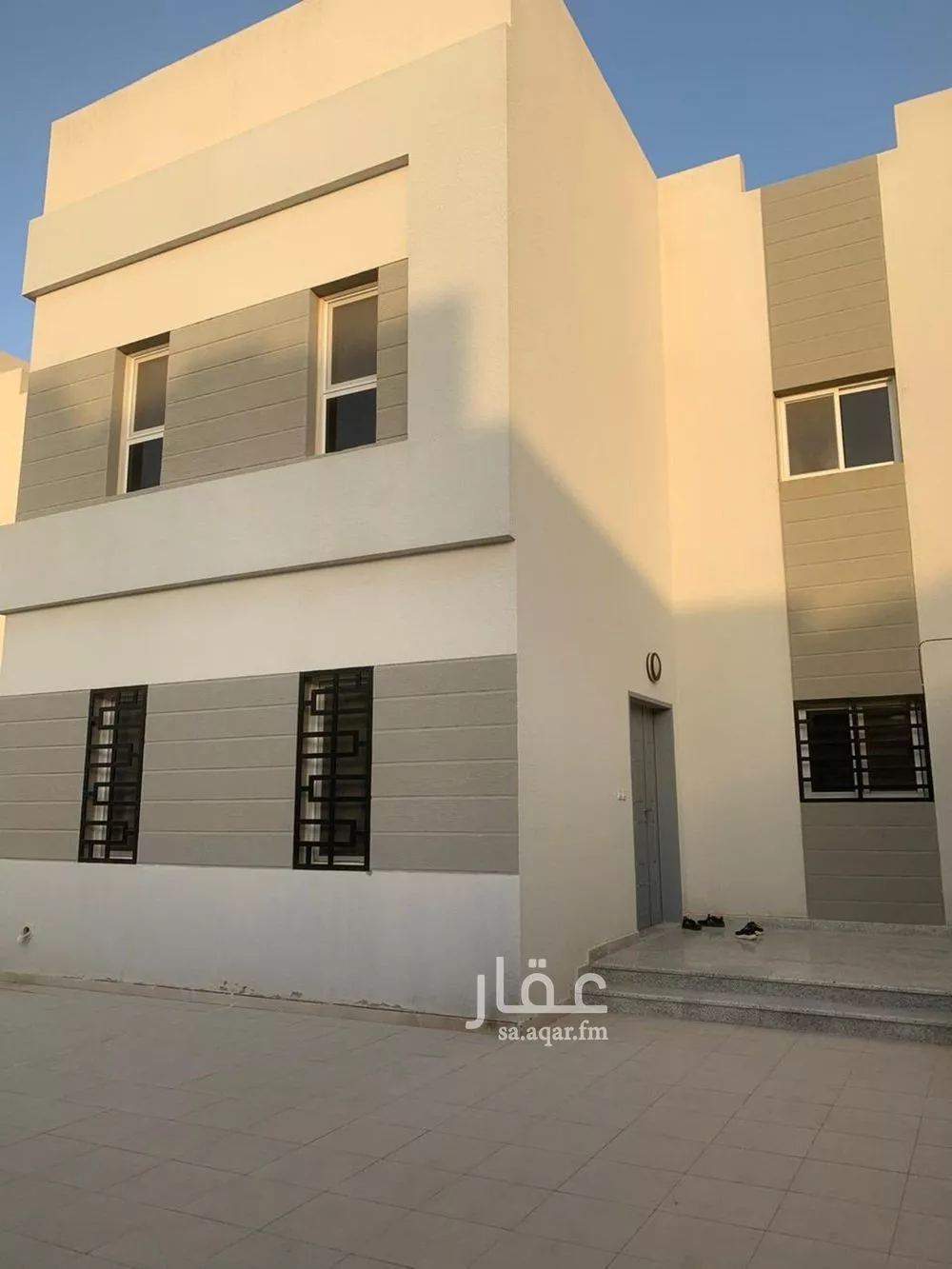 فيلا 5 غرف في الجنادرية 1