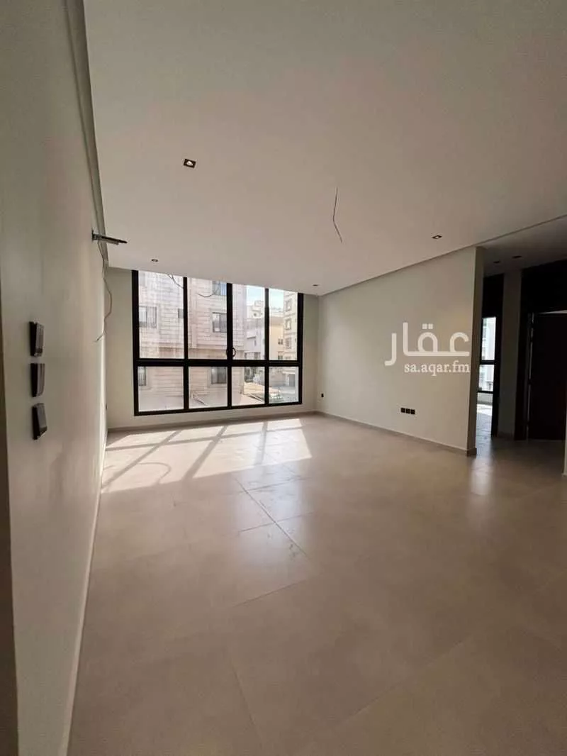 شقة 5 غرف في الزهراء 1