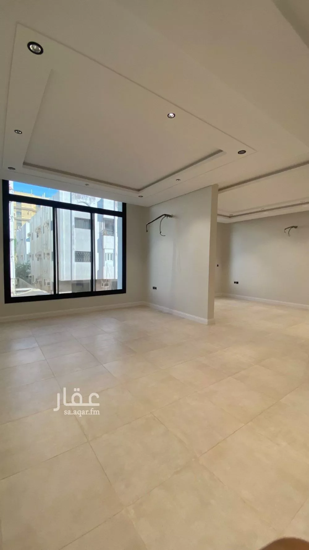 شقة 4 غرف في الروضة 3