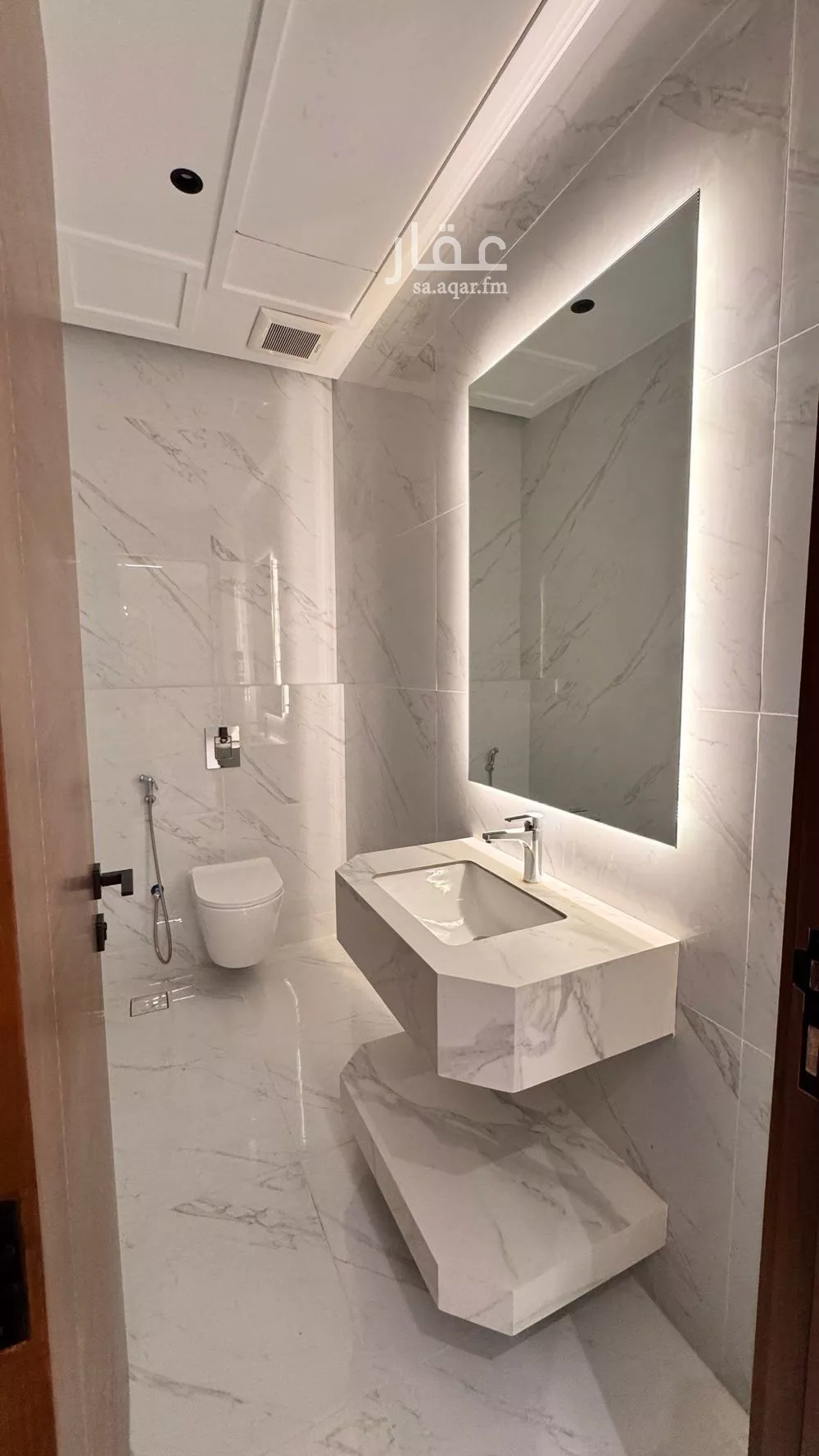 6 bedroom apartment in Al Rawdah 2