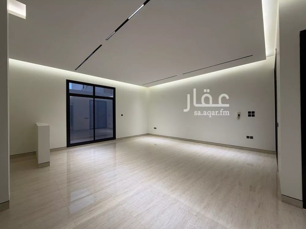 فيلا 5 غرف في النرجس 4