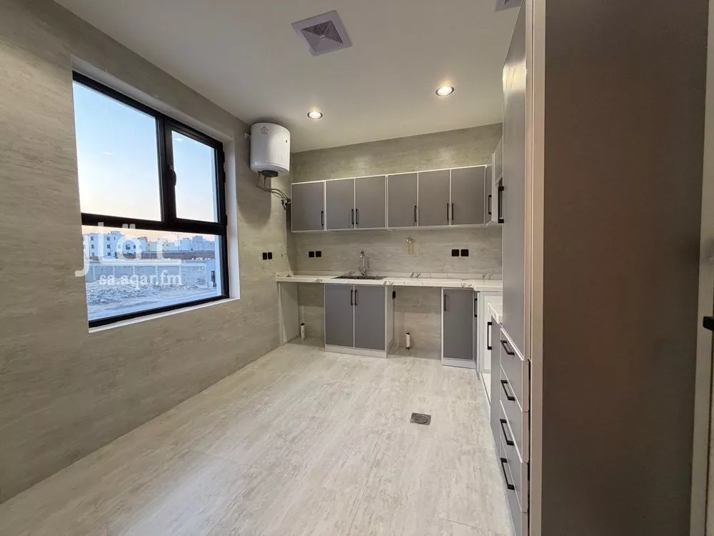 شقة 3 غرف في العارض 2