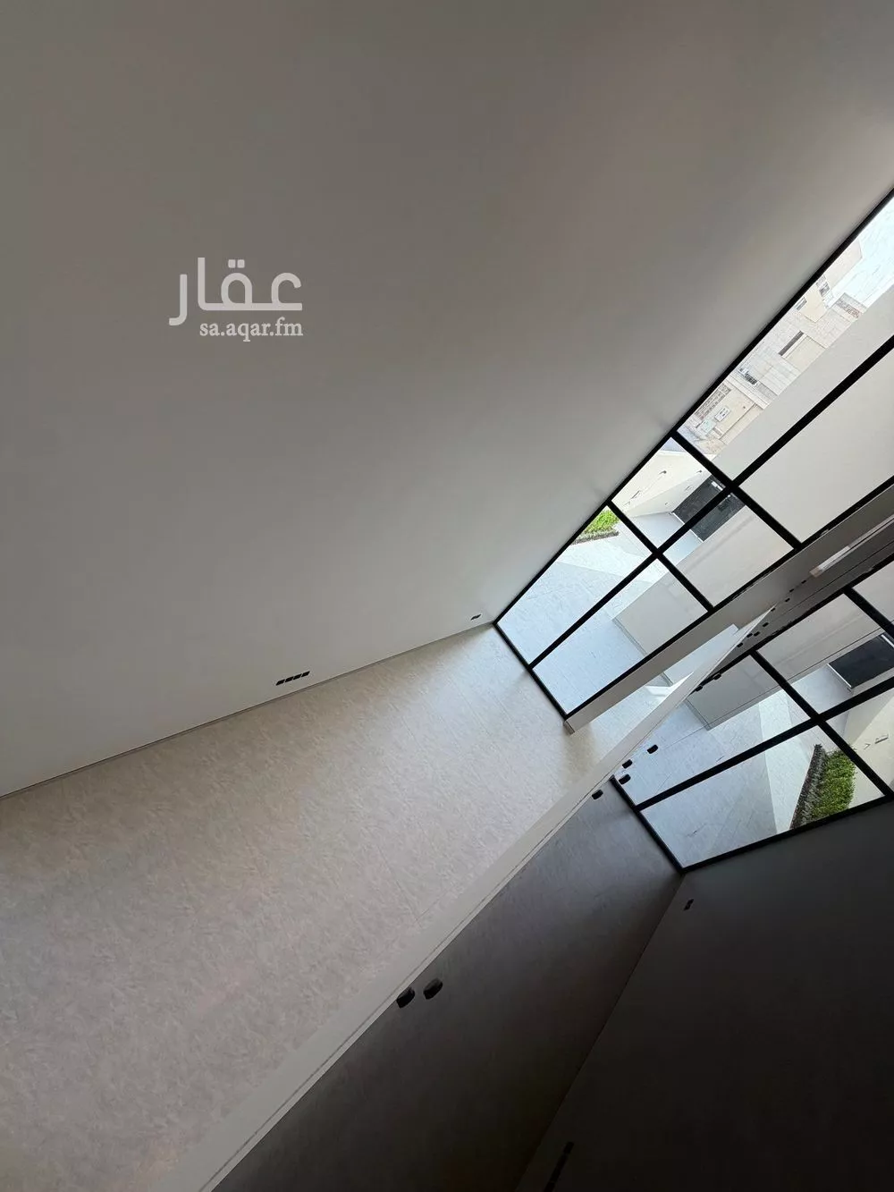 فيلا 5 غرف في النرجس 2