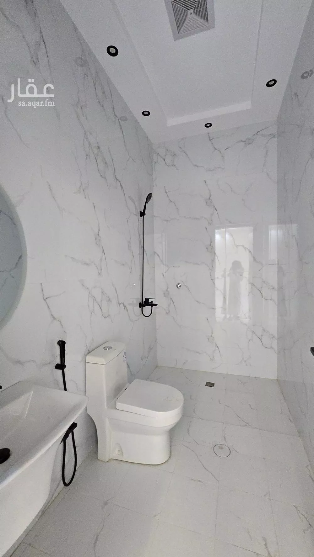 8 bedroom floor in Al Aziziyah 4