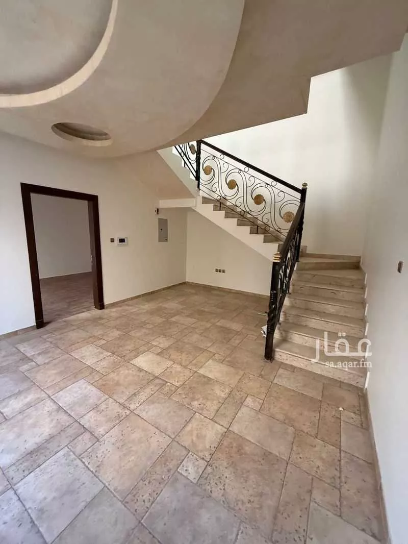 5 bedroom villa in Al Sahafah 5