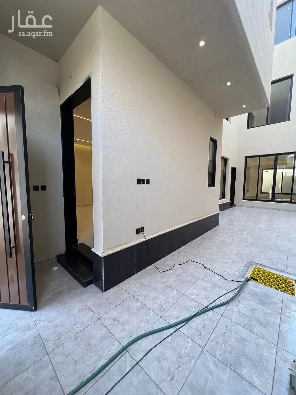 6 bedroom villa in Al Mahdiyyah 2