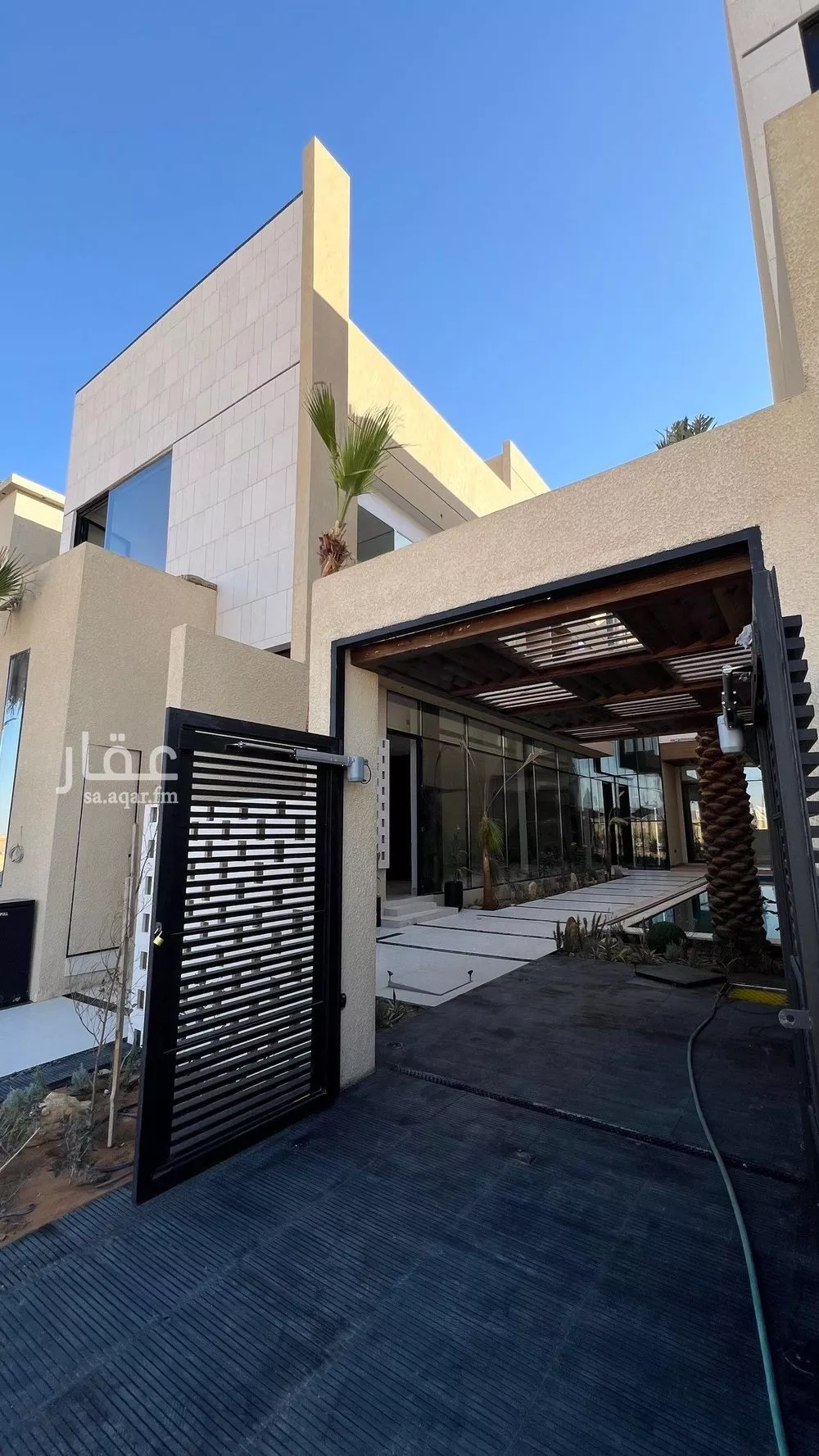 6 bedroom villa in Al Mahdiyyah 2