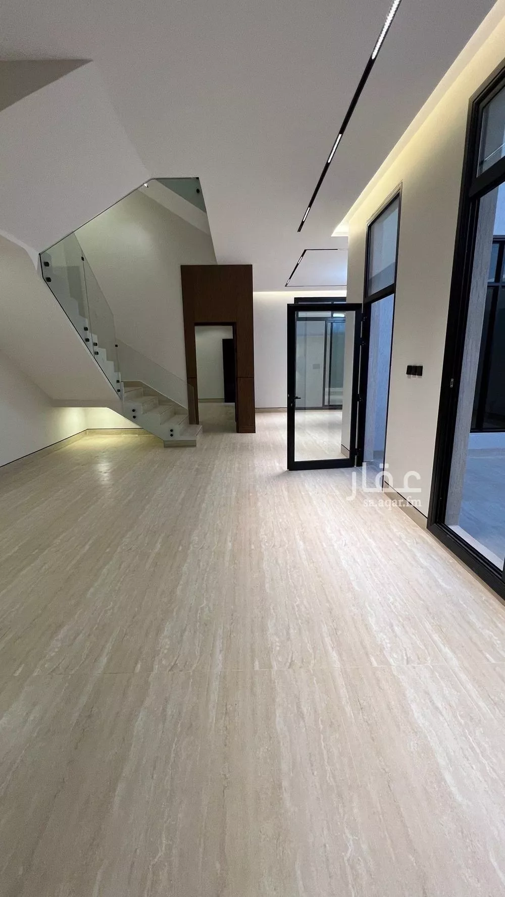 6 bedroom villa in Al Mahdiyyah 2